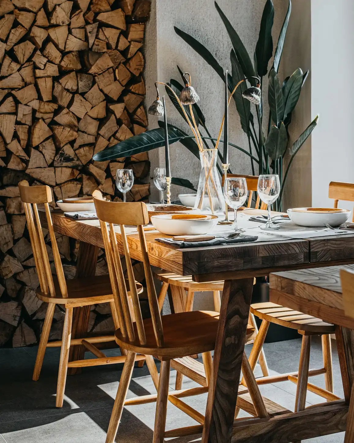 Tavolo da pranzo in castagno